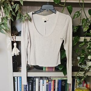 Universal Thread Ribbed Crop